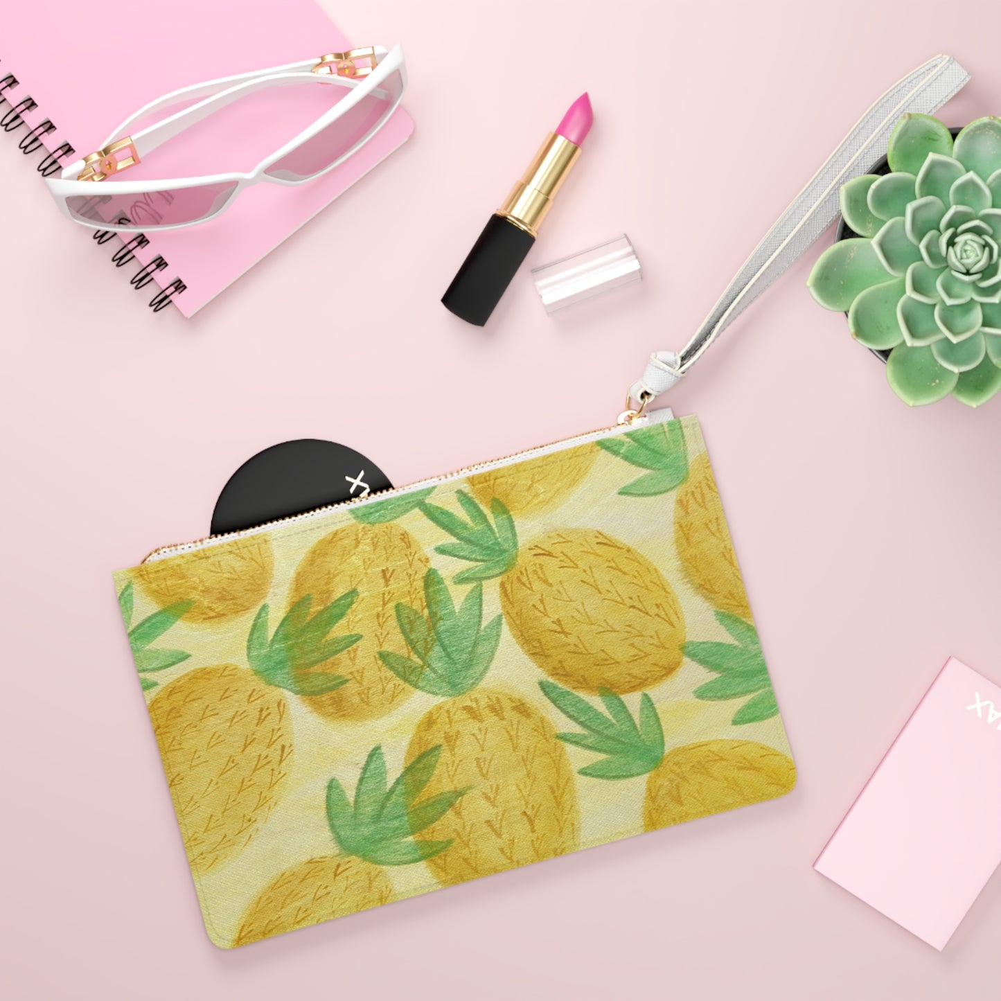 Pineapple clutch