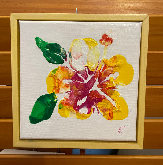 Pressed Hibiscus in yellow frame 6x6x2